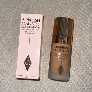 Charlotte Tilbury Airbrush Flawless Foundation Color 7.5 Warm